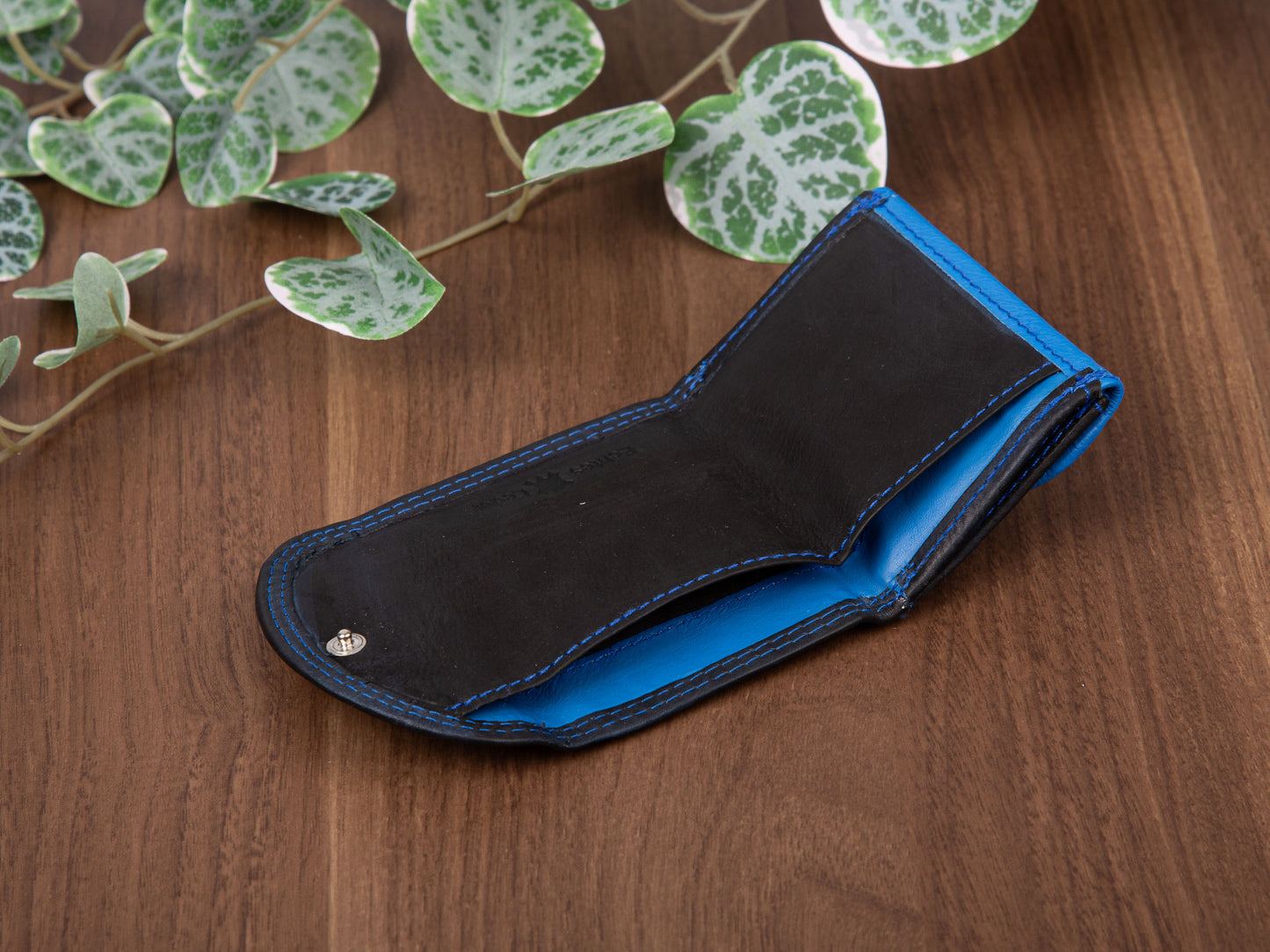 56e69424550cff5f91f532557f594a3c