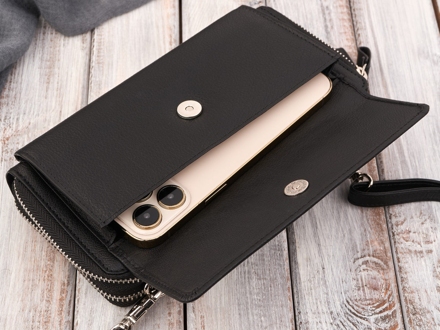 1abd18721d185cd1e99846cf0336ace9