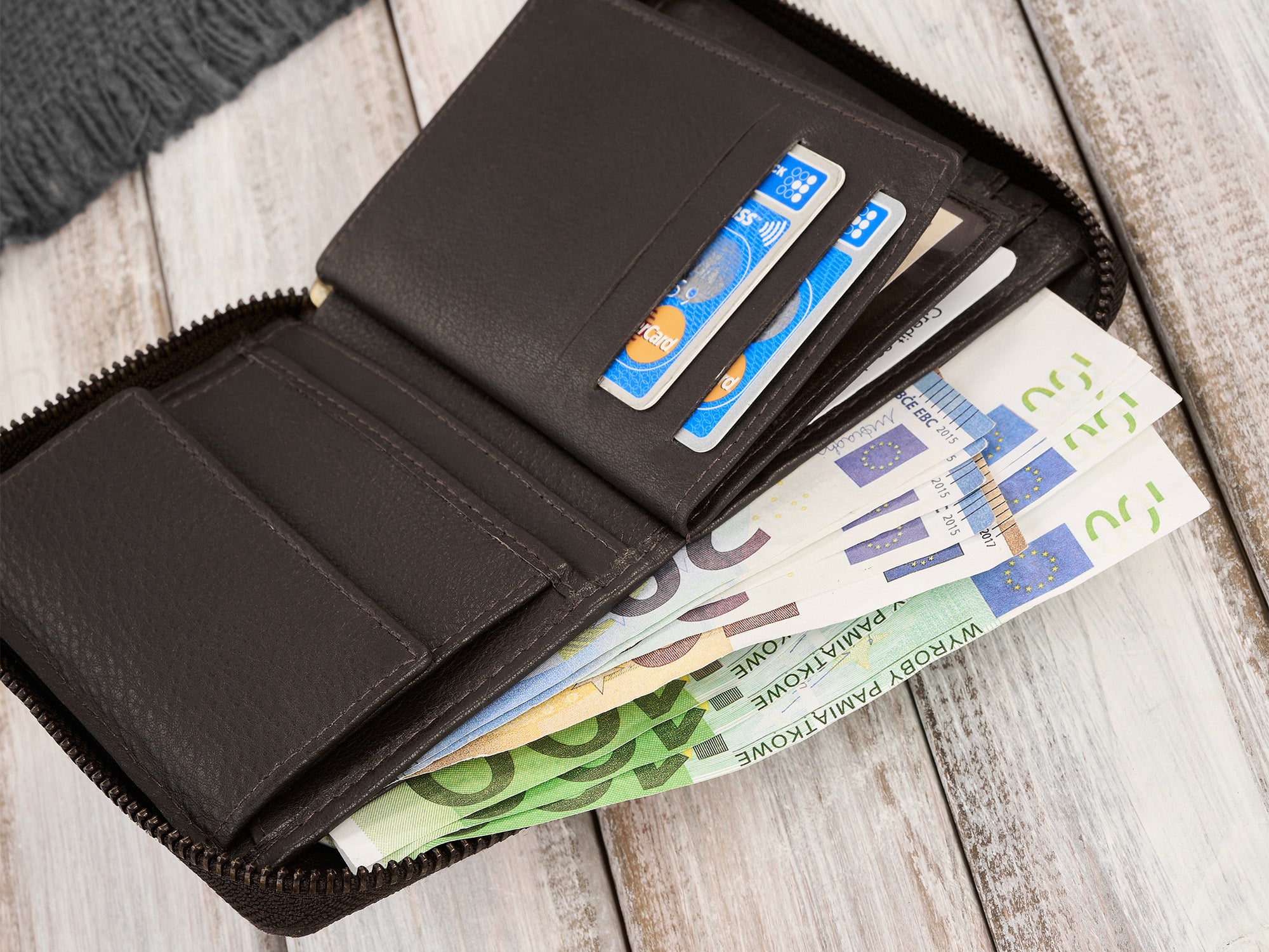 2b3af641434a75960e0415d961526b81