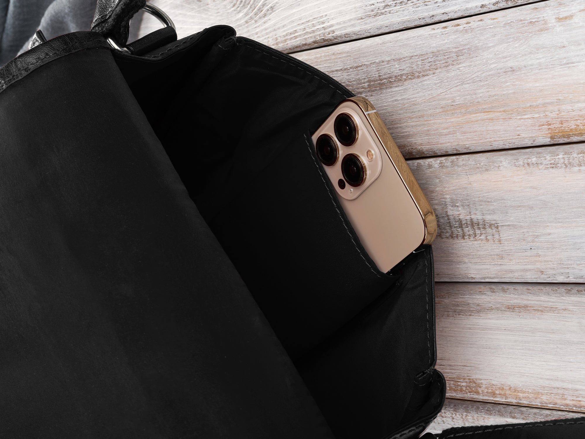 82e0f8fd62bb20965af0114aee61b01a