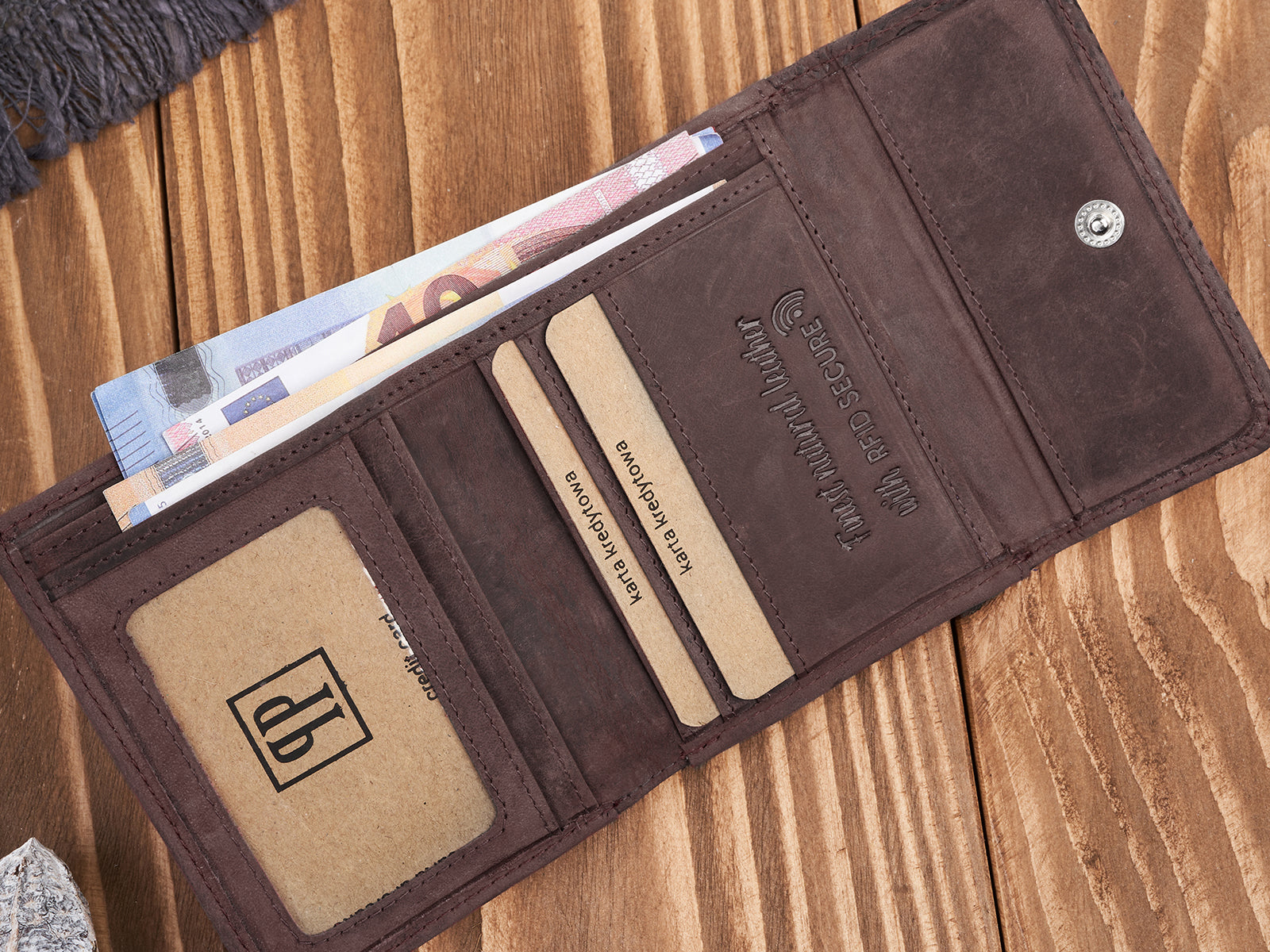 84b5cd3a73a74b23c26572f7ea9010bc