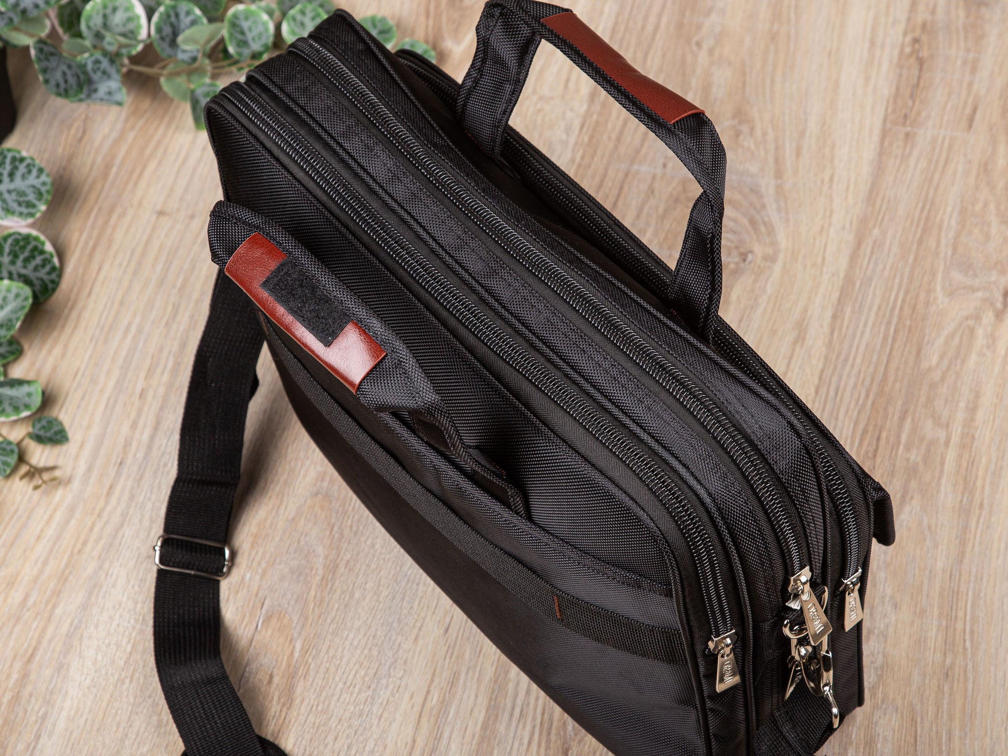 15ee668bae4c2bec5349aa7bb209ccb3