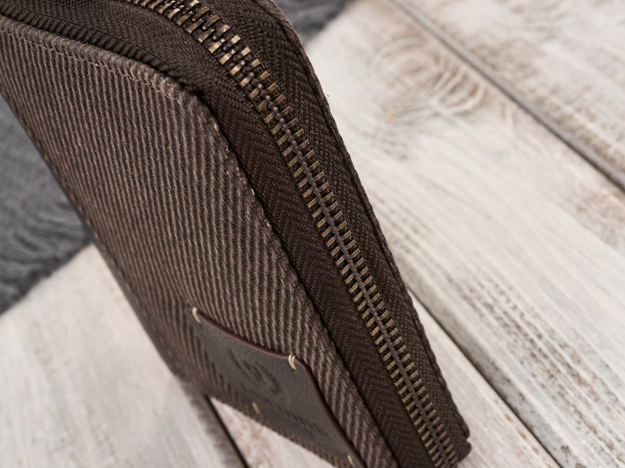 9024adccb8d384123c52fc6e0c0f5d77