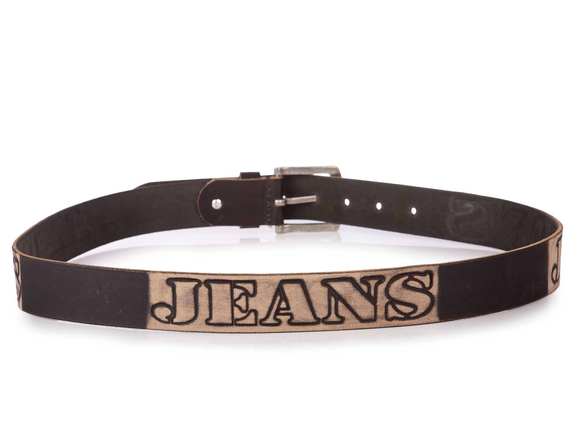 852b16adffe04516d729595b5a5d993b