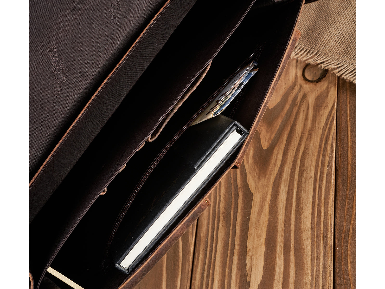 94f5556e5ab3a8e703c66ff06a473a60