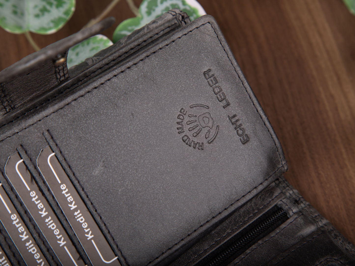 91a5fd4fa6cd5b8b2cdec0eb9e700155