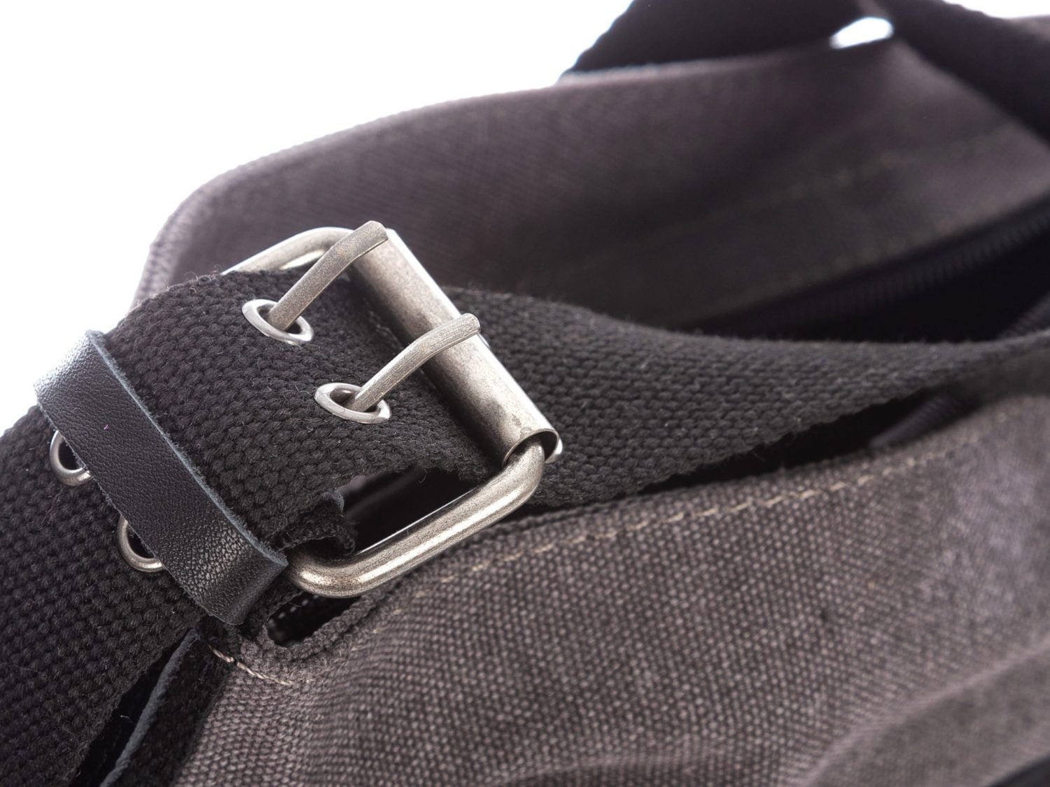 2c30e9e025da75303c9427423d14e8c9