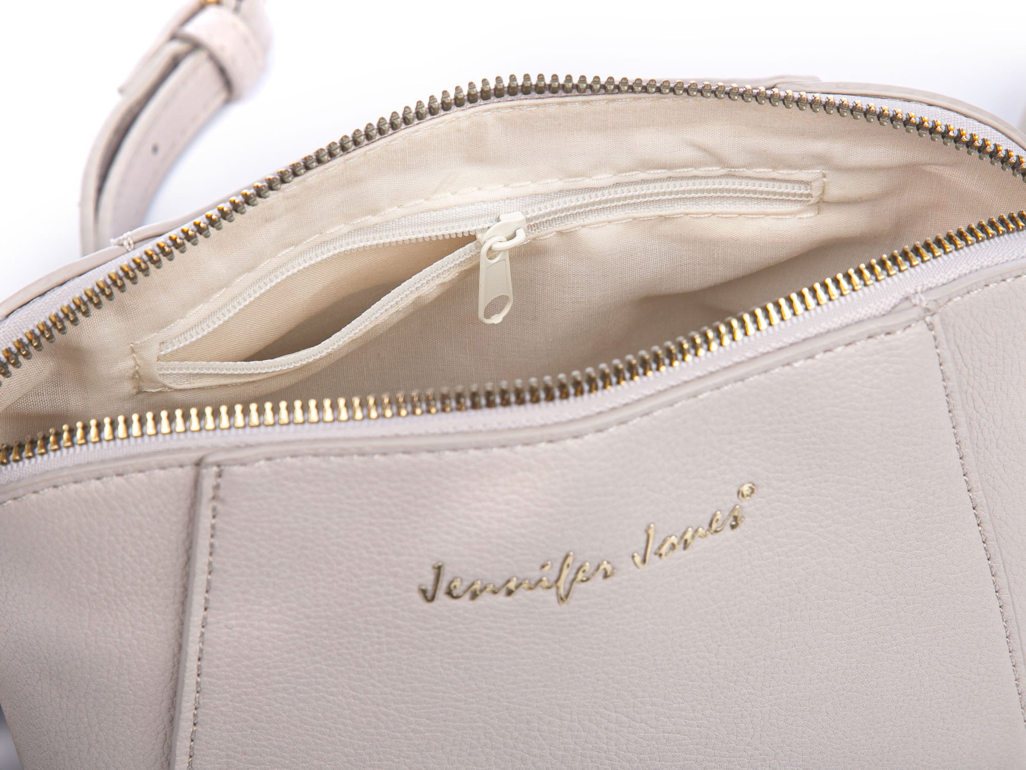 2692a9d1e142624f03321bdb0b7fd355