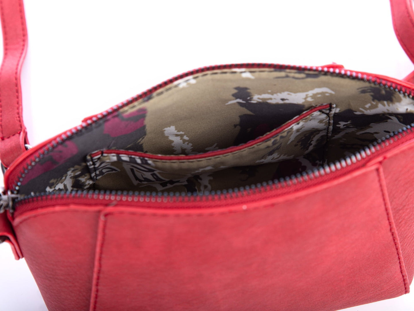 dff7b0c066e7d1611f00906ad724b14a