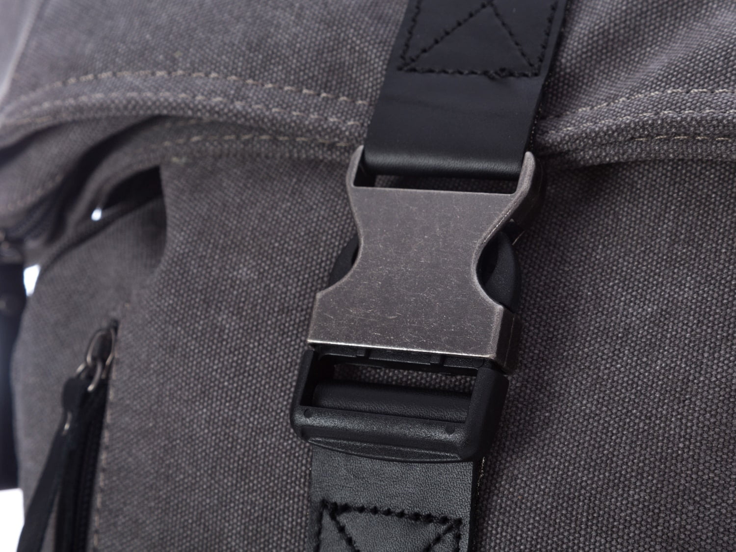 4d58b9edaab6f1aeea616249dec19af3