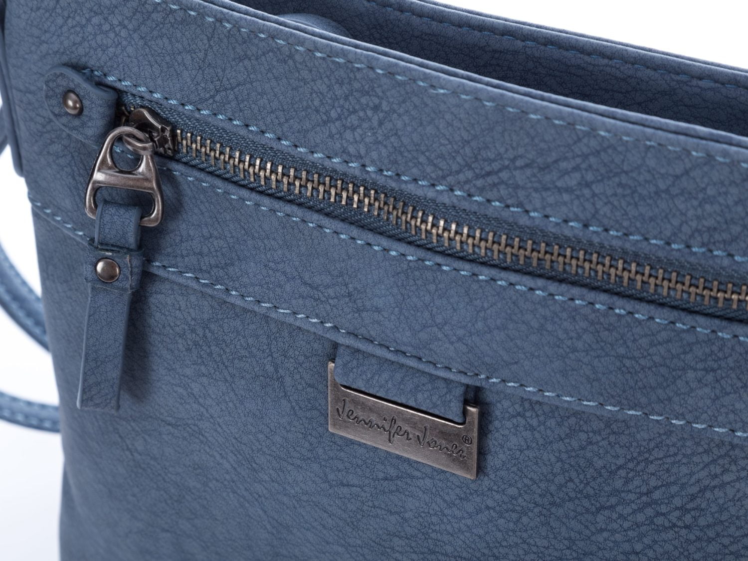 62eb9f8cda5bab8d15a8d96ccf7fe643