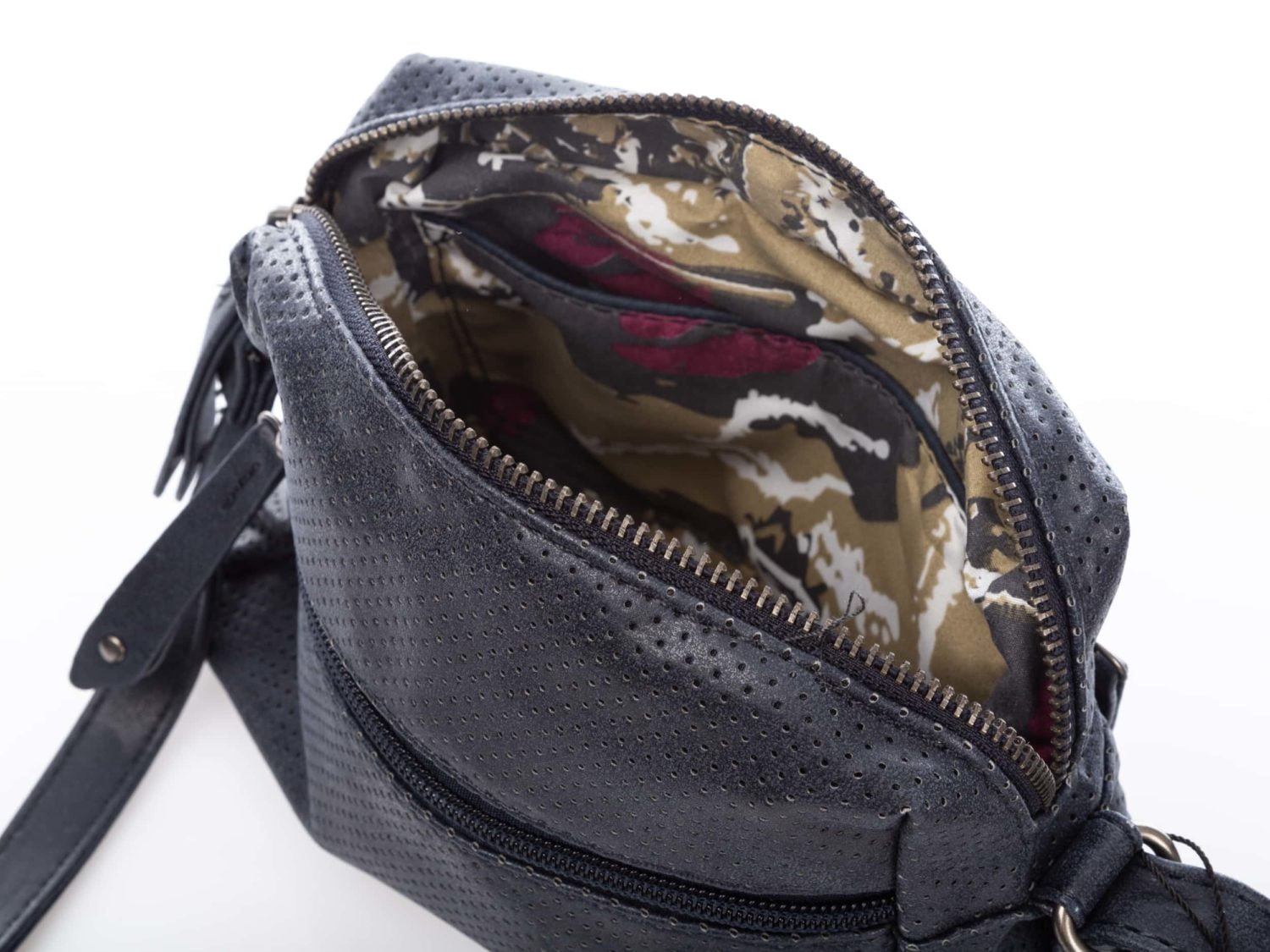 f98f6ace14f43ddb6b4f5e5c8ec5349c