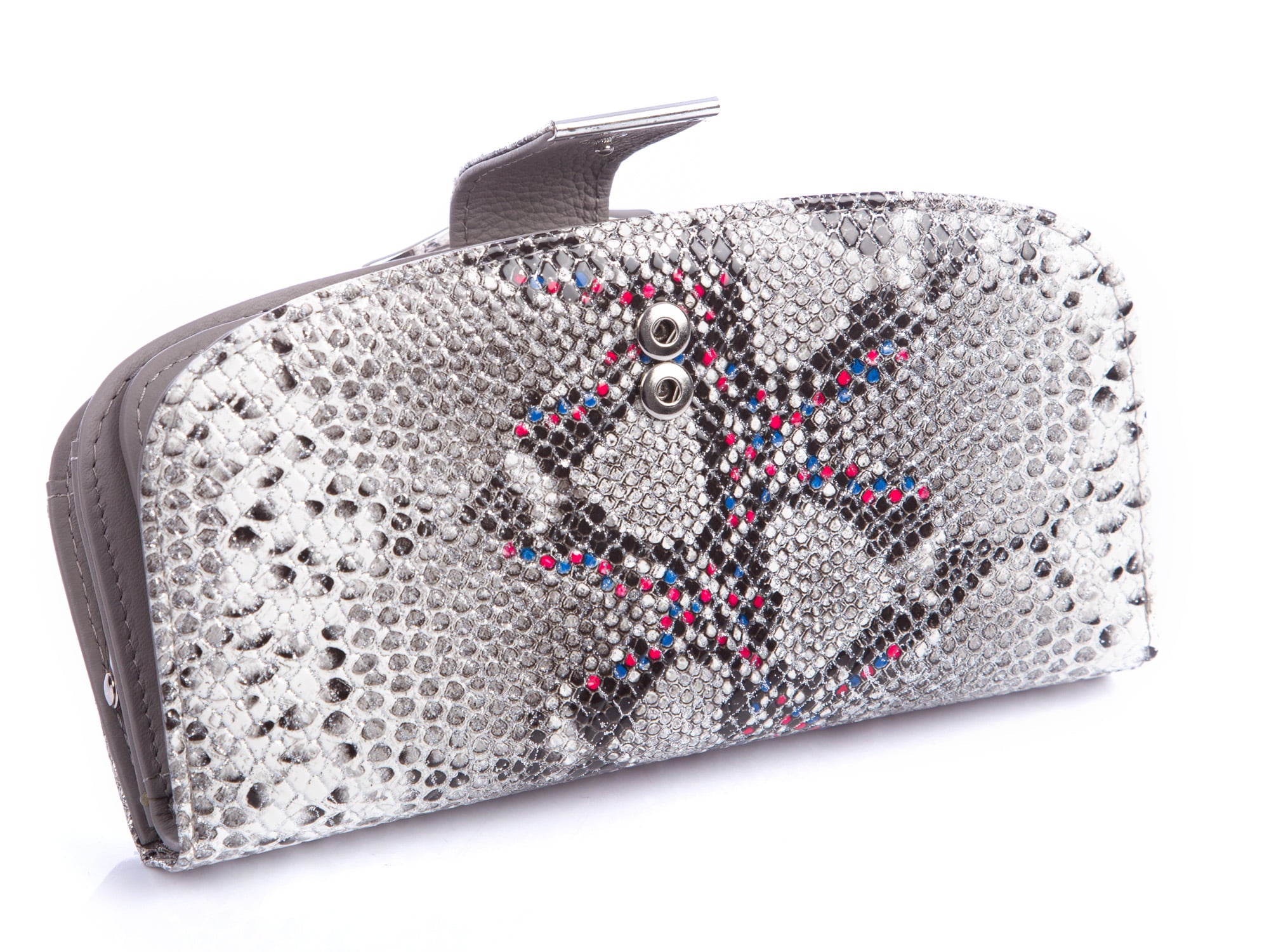 2228010cd3fb63eef577aef9b13b9f77