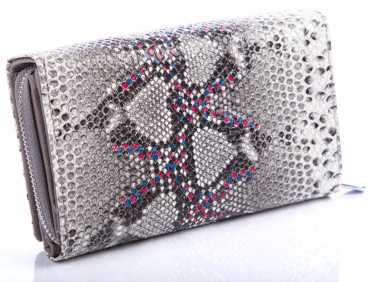 efa5224846f7e8581892854e00f688f3