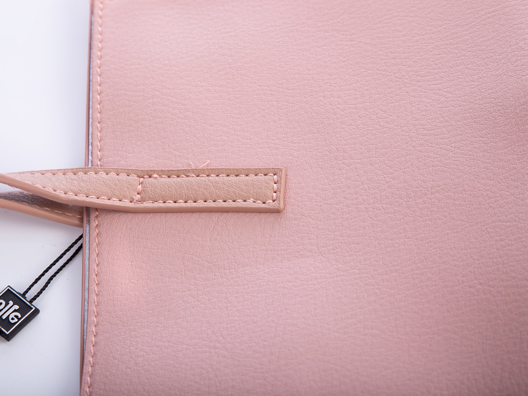 f605c5adc63a314434fc163525943f5a