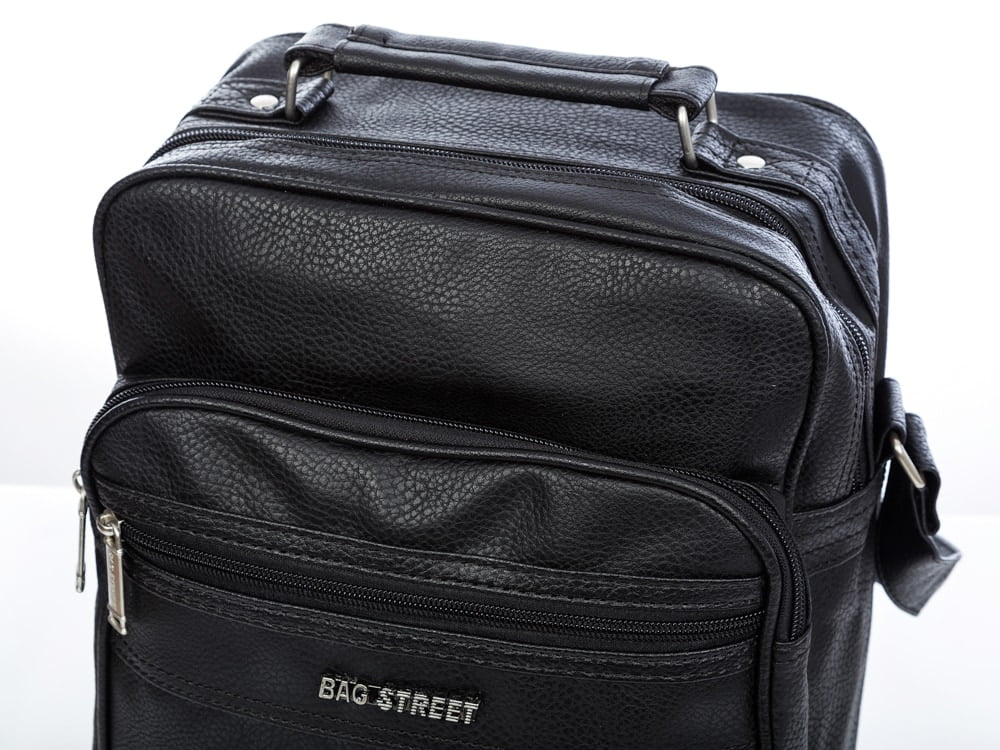 Czarna torba męska na ramię skóra ekologiczna pojemna z kieszeniami
