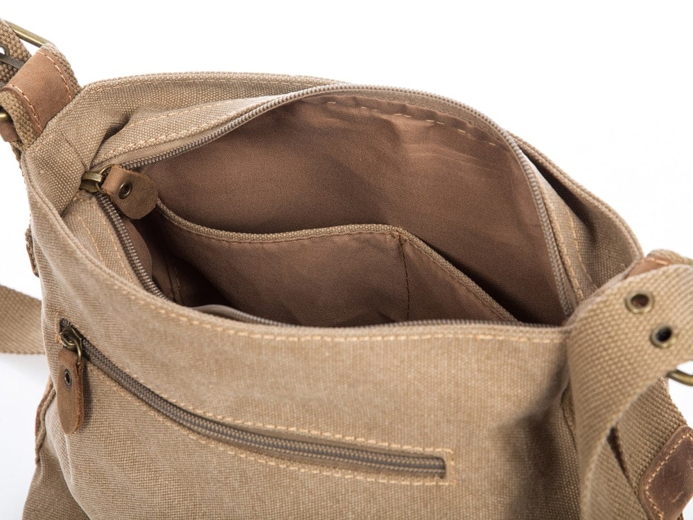 d0910fec3d4ddd51ec8a0bc7f079789f