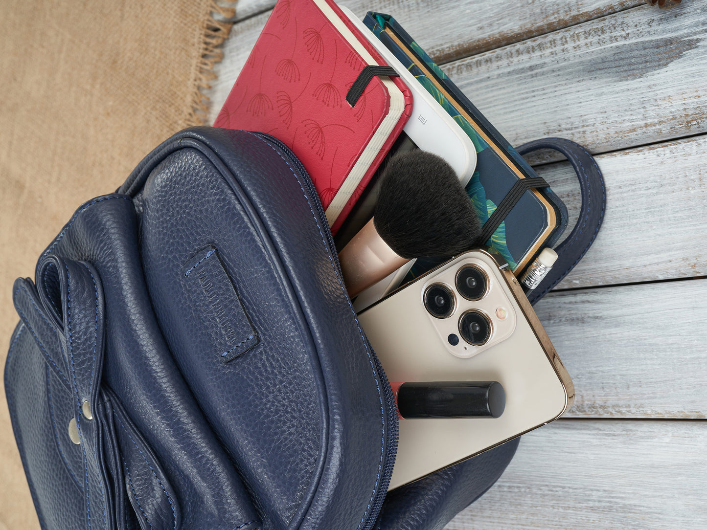 4c98915e54be61abd8b4c553c23fb598