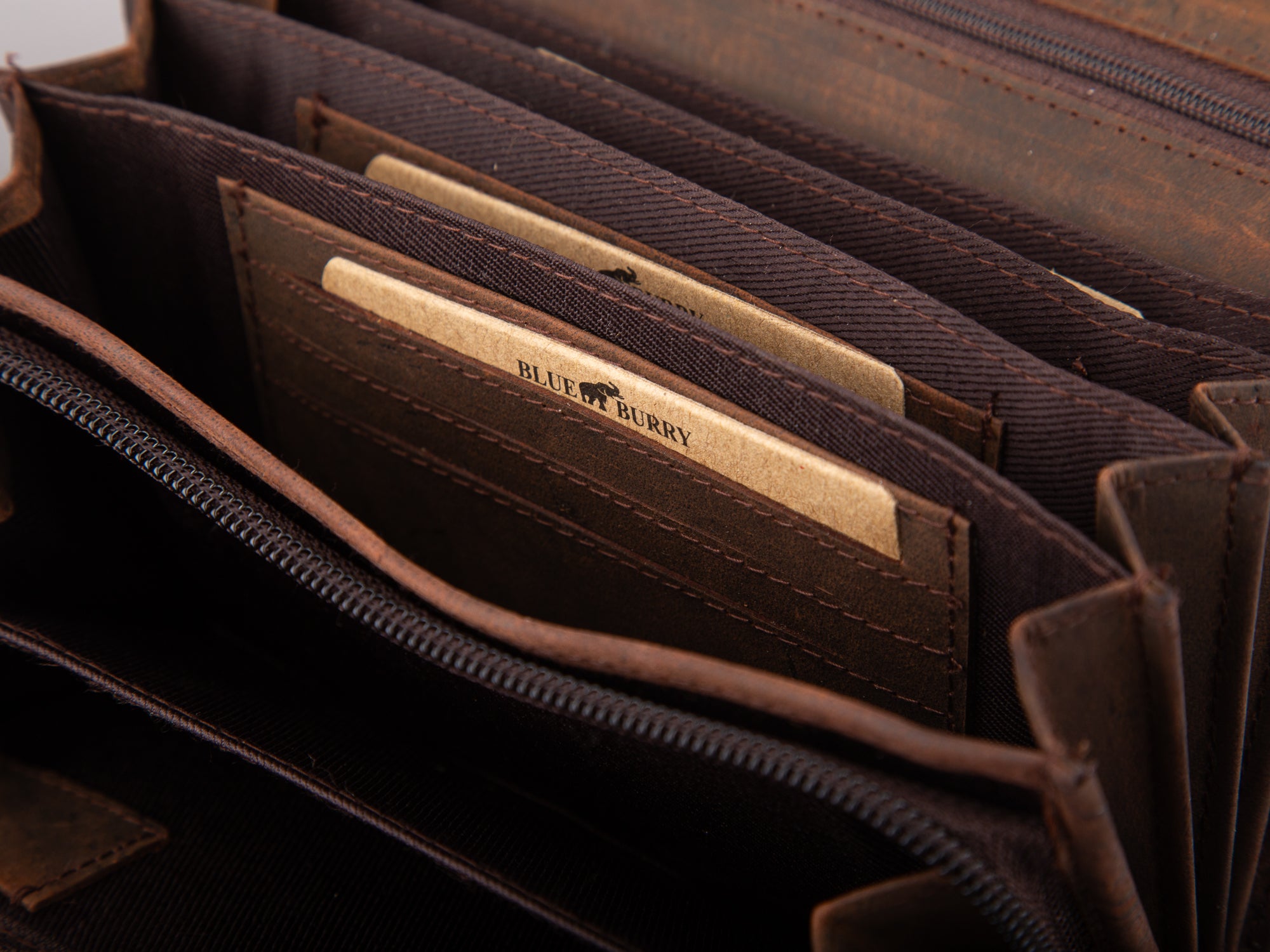 020e1e375856216bdfebab98911ab125