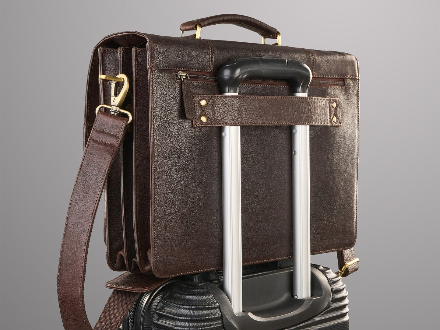 4b94b393e325a5c401e5d148571d61eb