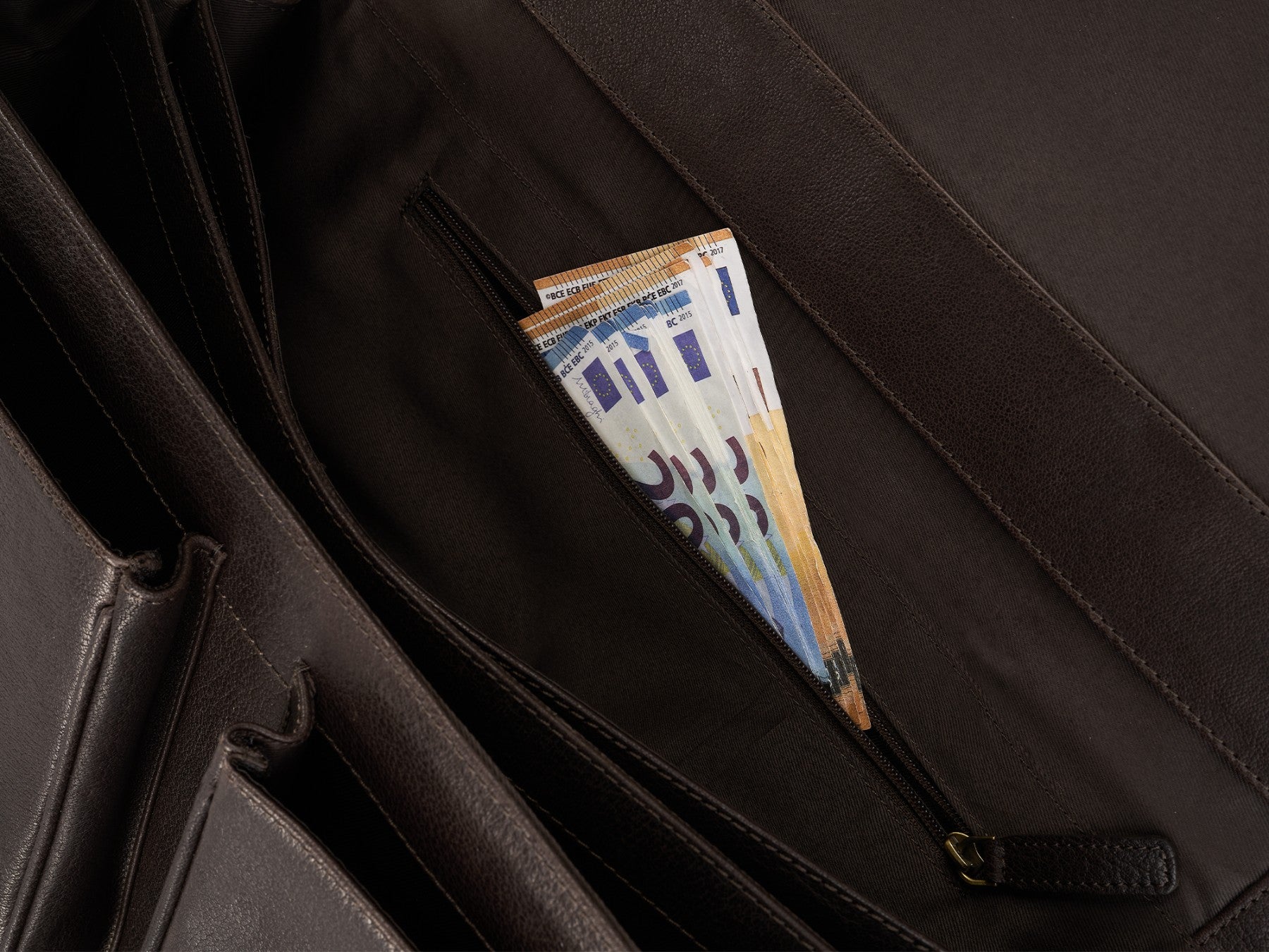 5334f56465a3a211d2cf2c7a208c36f8