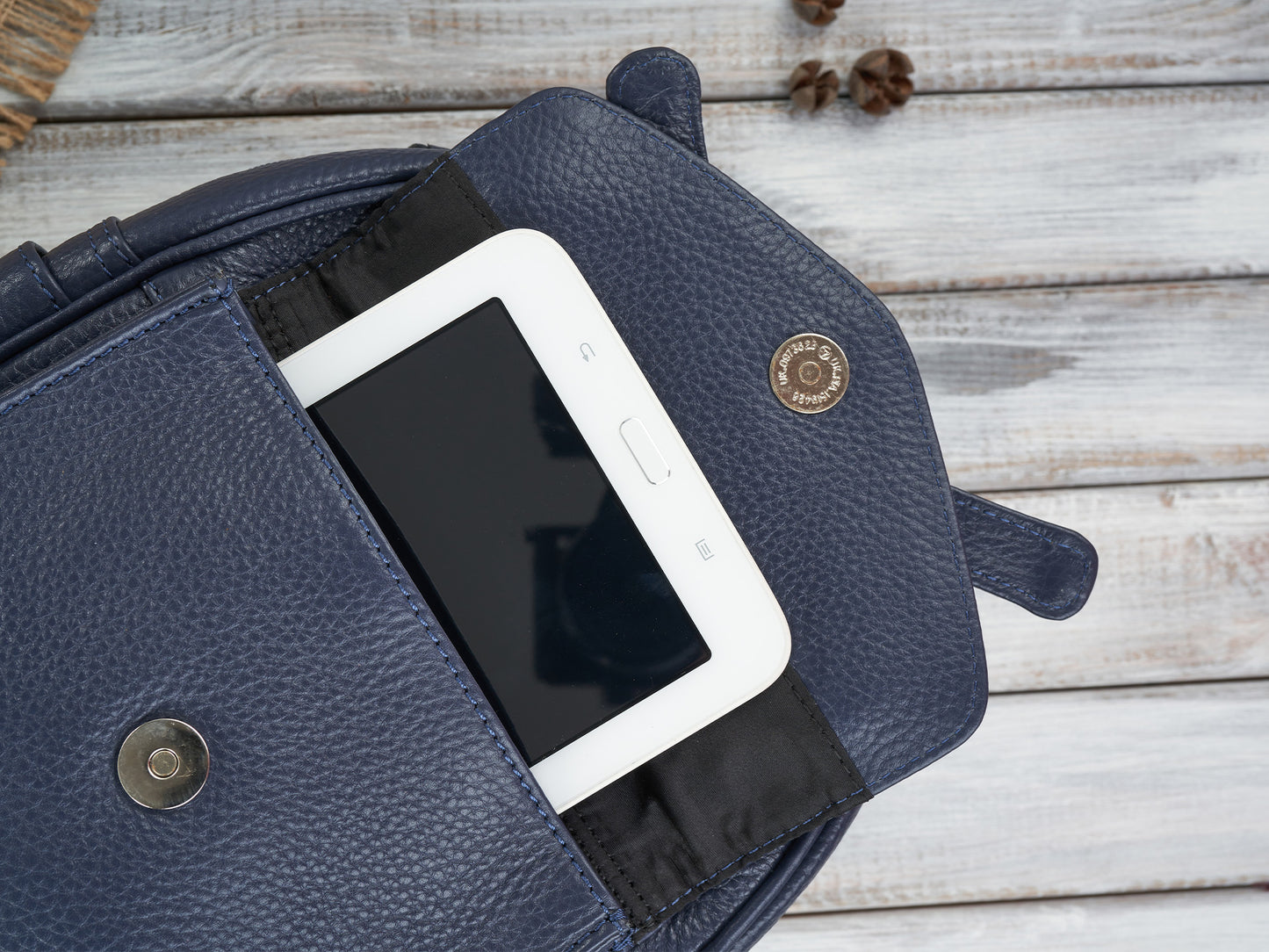 690fe6213dffdedb852906dc7bb727f7