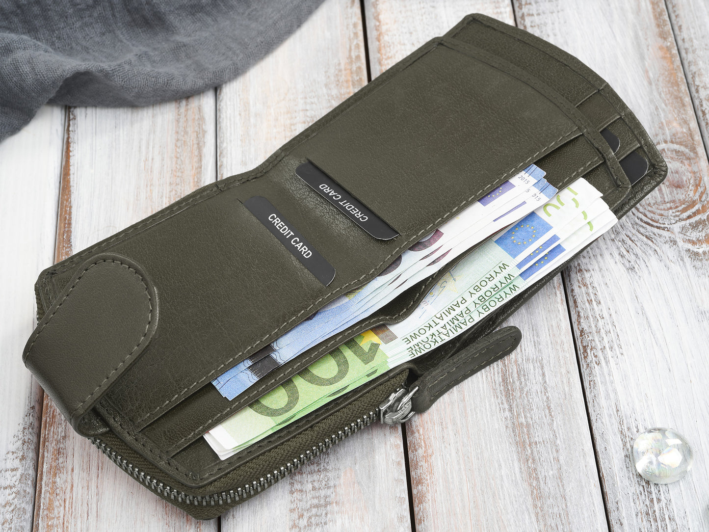 7f587cbdf03669033c8ee433112855af