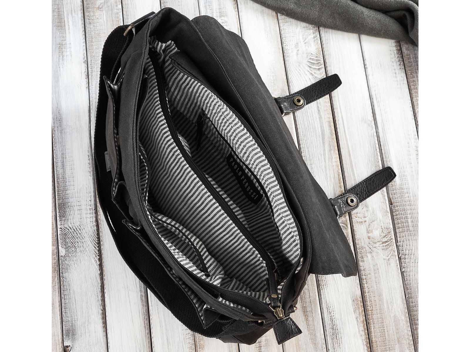 90010b8c565545f5461cf058e670a99c