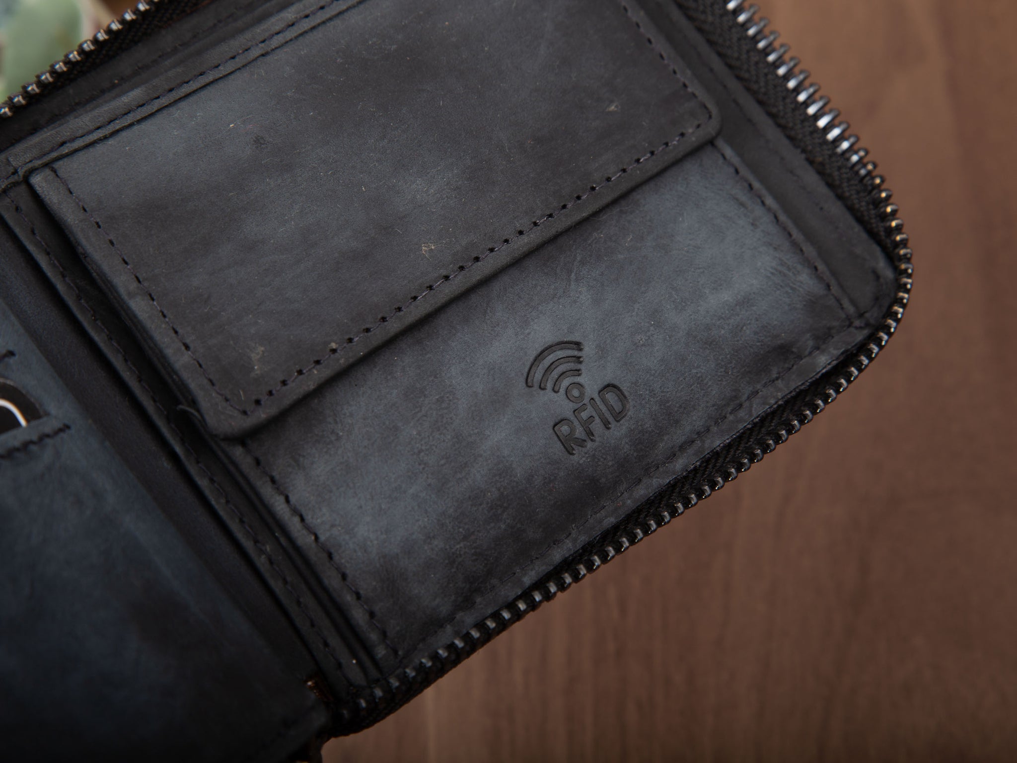 25219504e9762199e5481b163af0b465