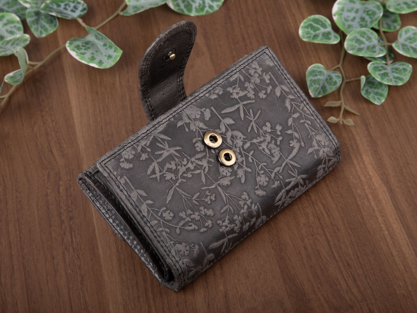 8090811082b6bec728d9272224b9a6b9