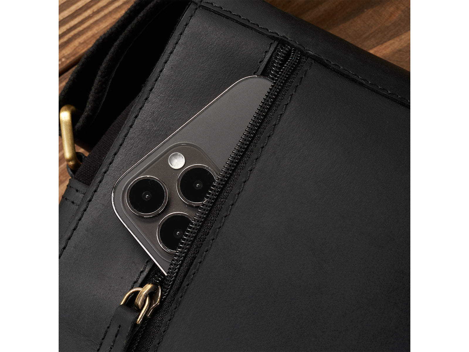 84a4938964b57f52e30e3a2245343b42