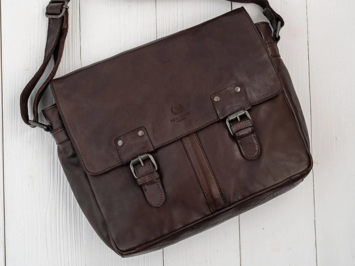 Skórzana torba męska na ramię vintage A4 laptop 13" brązowa