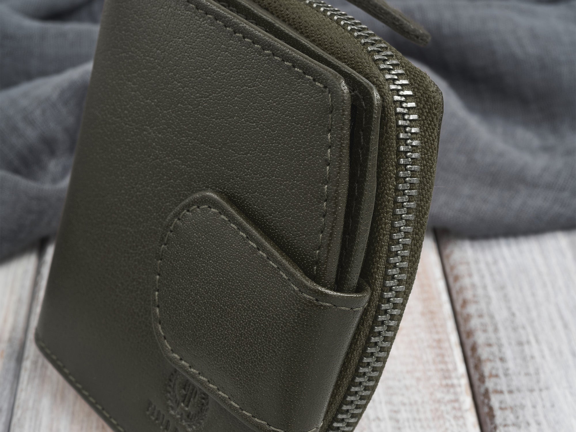 70d8567f7b0fff55c450aeddcb99367c