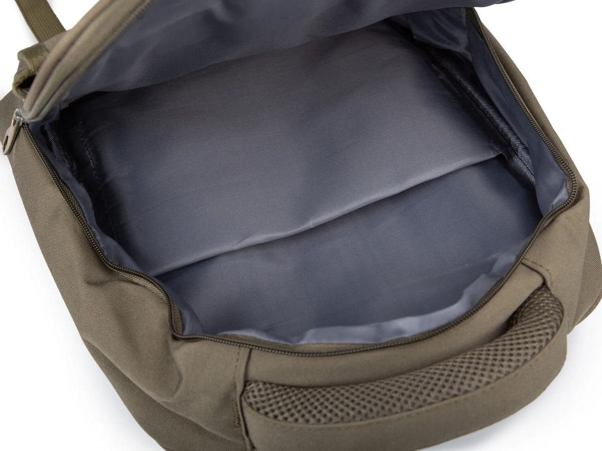 Plecak ORMI khaki A4 z kieszenią na laptopa 13-14" usztywniony
