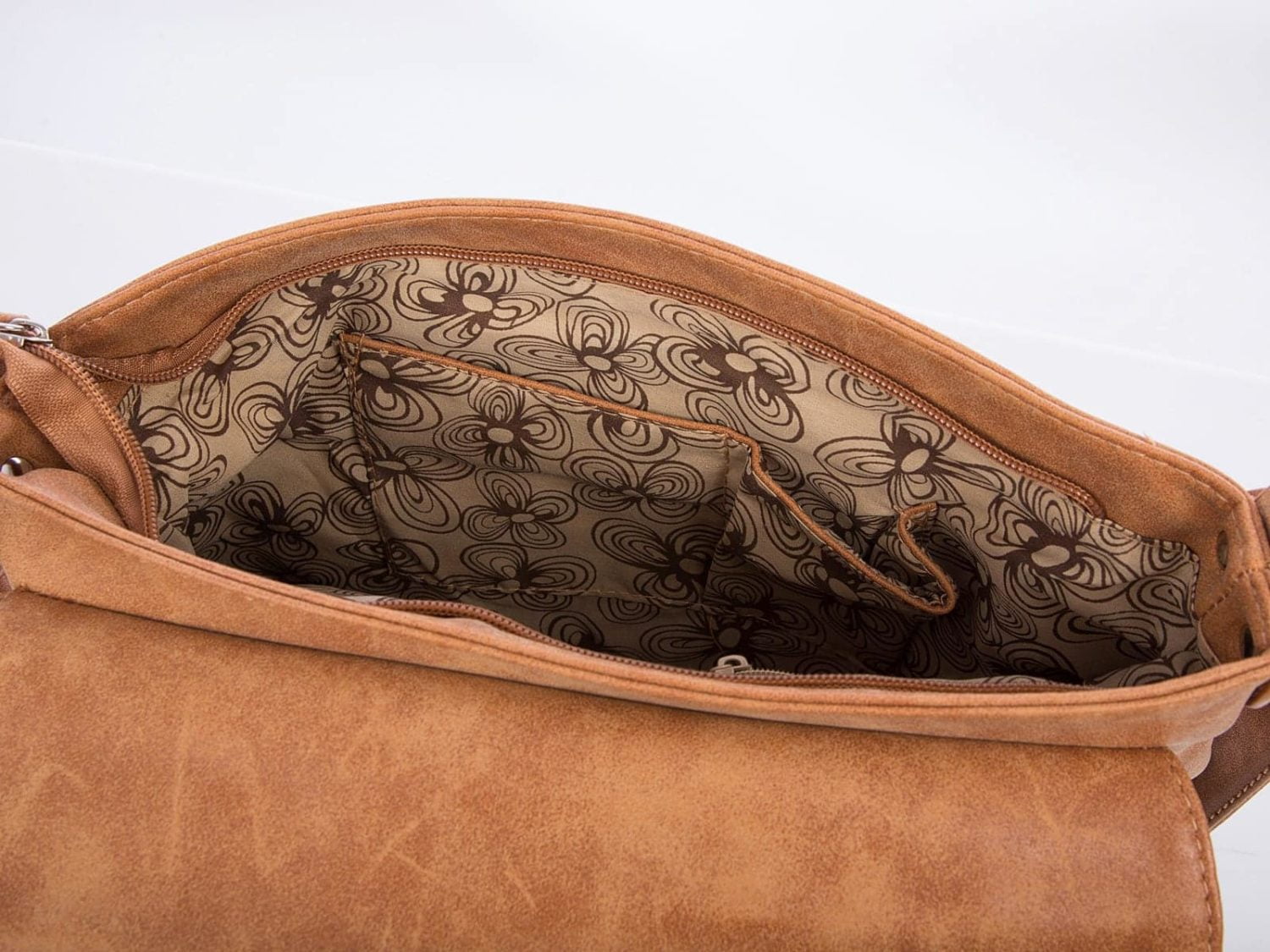 4826b8c42436d4c9e8395a9a6fe85e7c